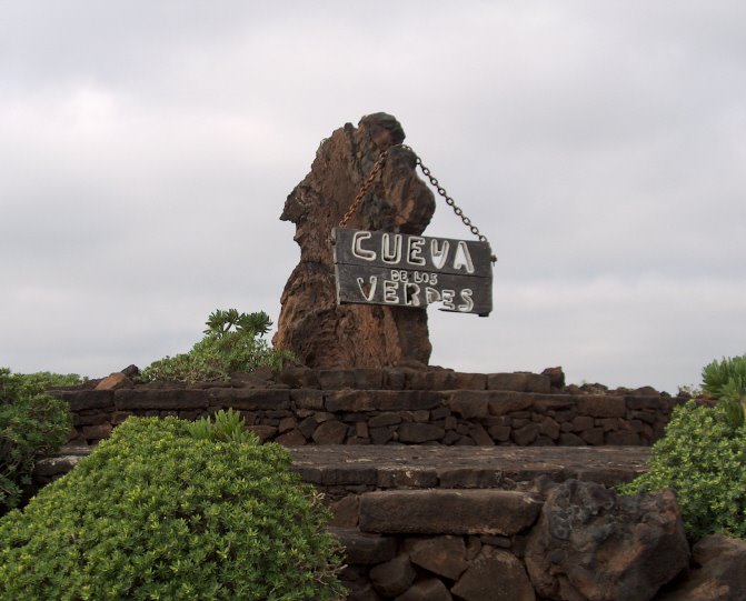 [CuevaVerdes.jpg]