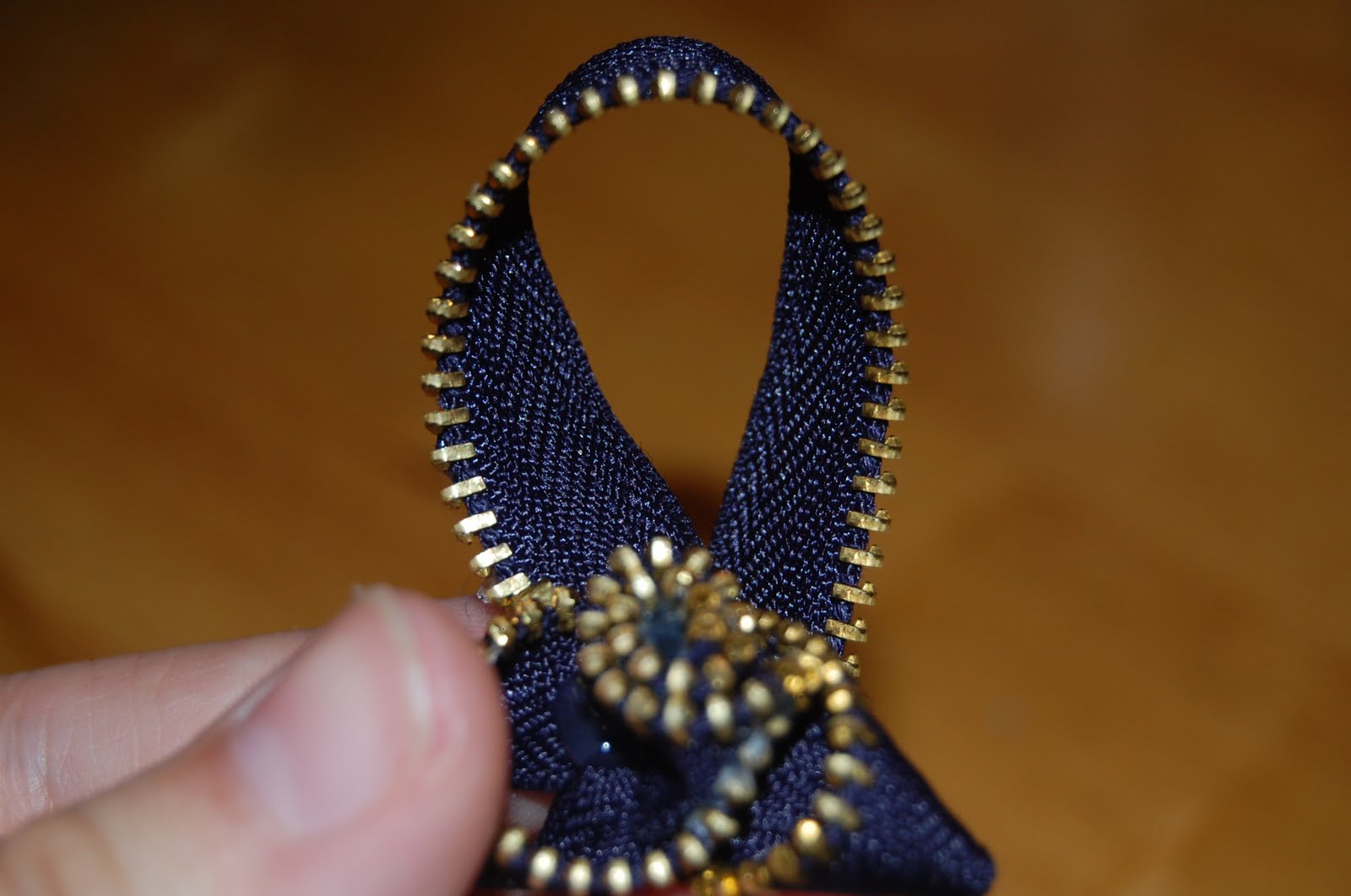 A Craft A Day, Makes The Creativity Stay Zipper Flowers