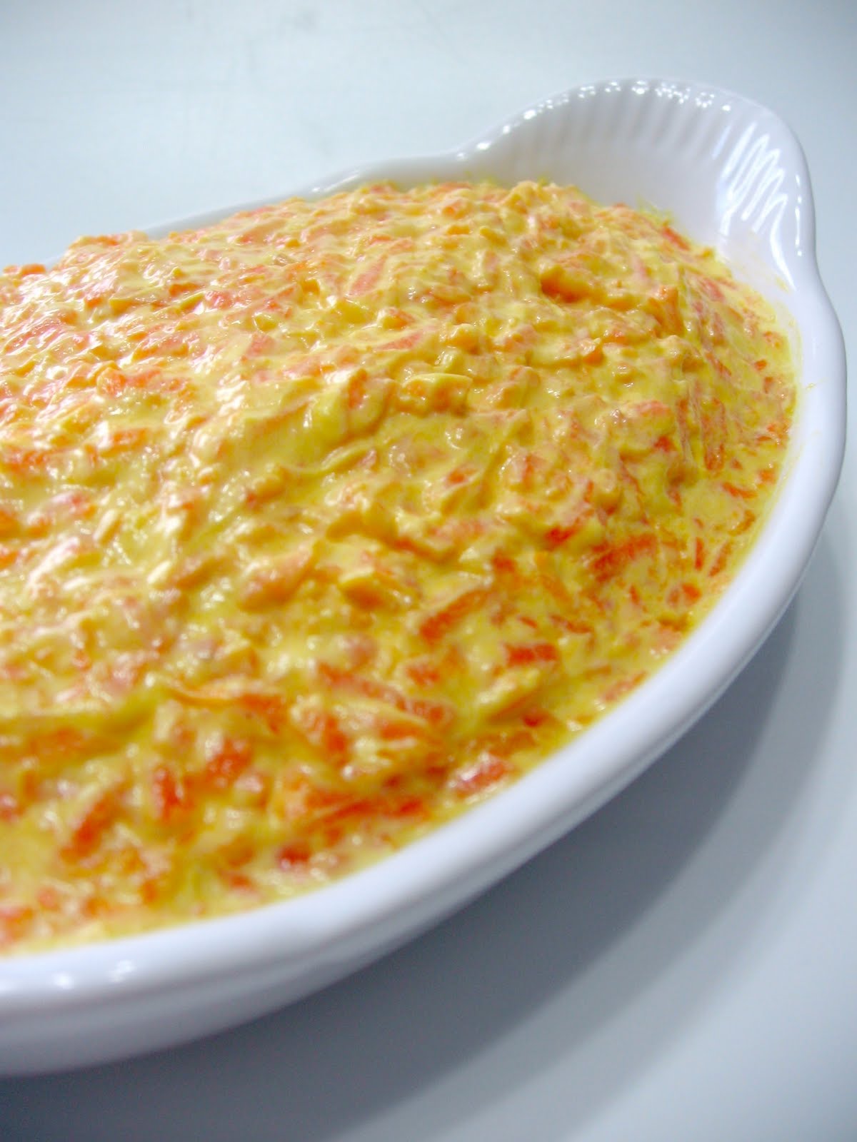 My Turkish Kitchen: HAVUÇ SALATASI