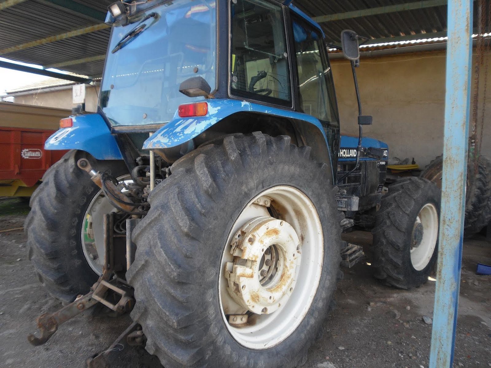 [TRACTOR+03.JPG]