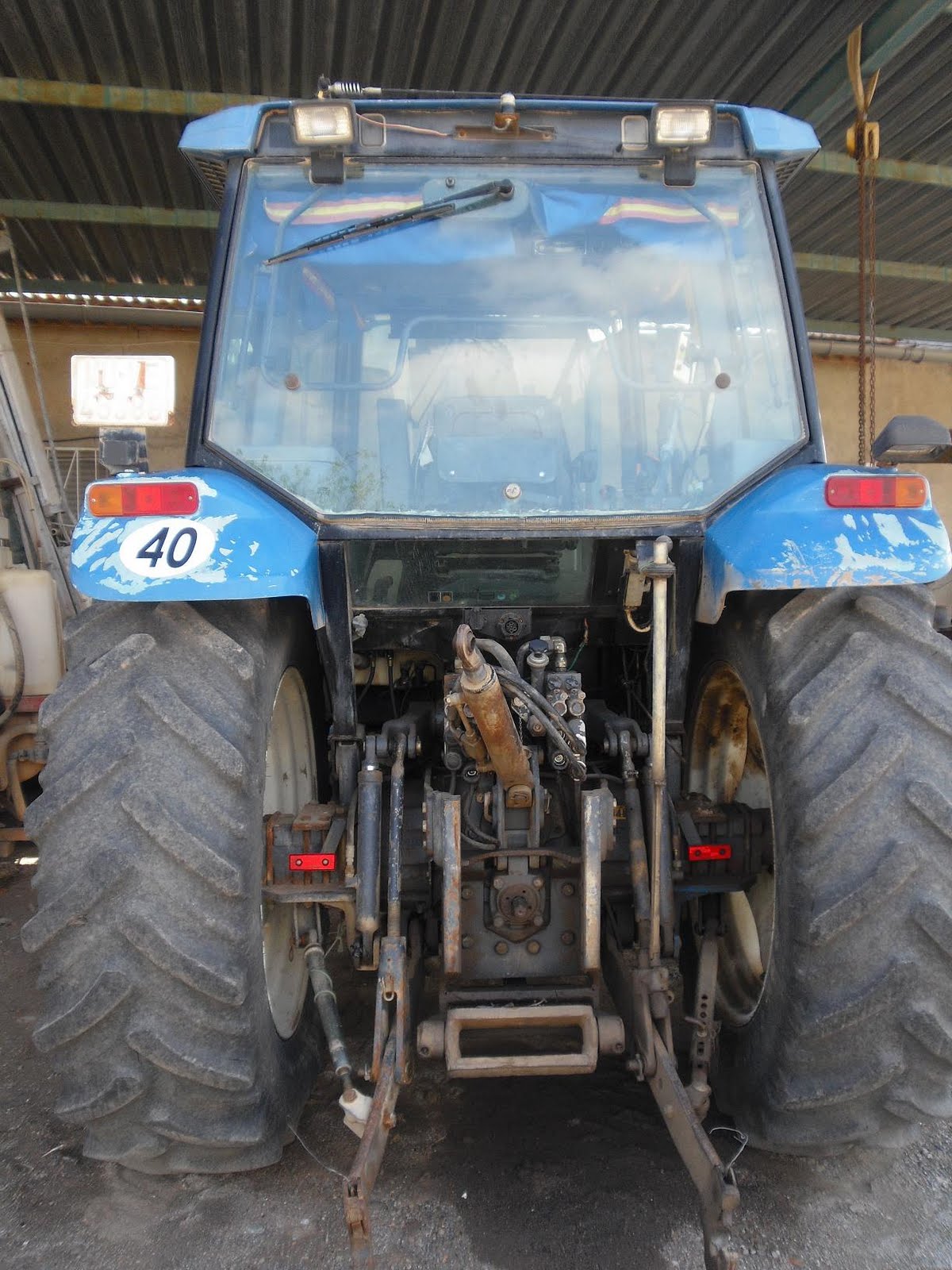 [TRACTOR+02.JPG]