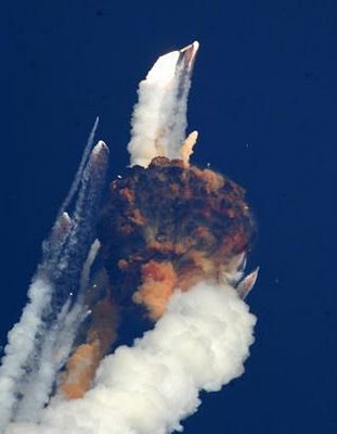 GSLV GSAT-5P (2010) Satellite Explodes in Mid Air | Video & Images ...