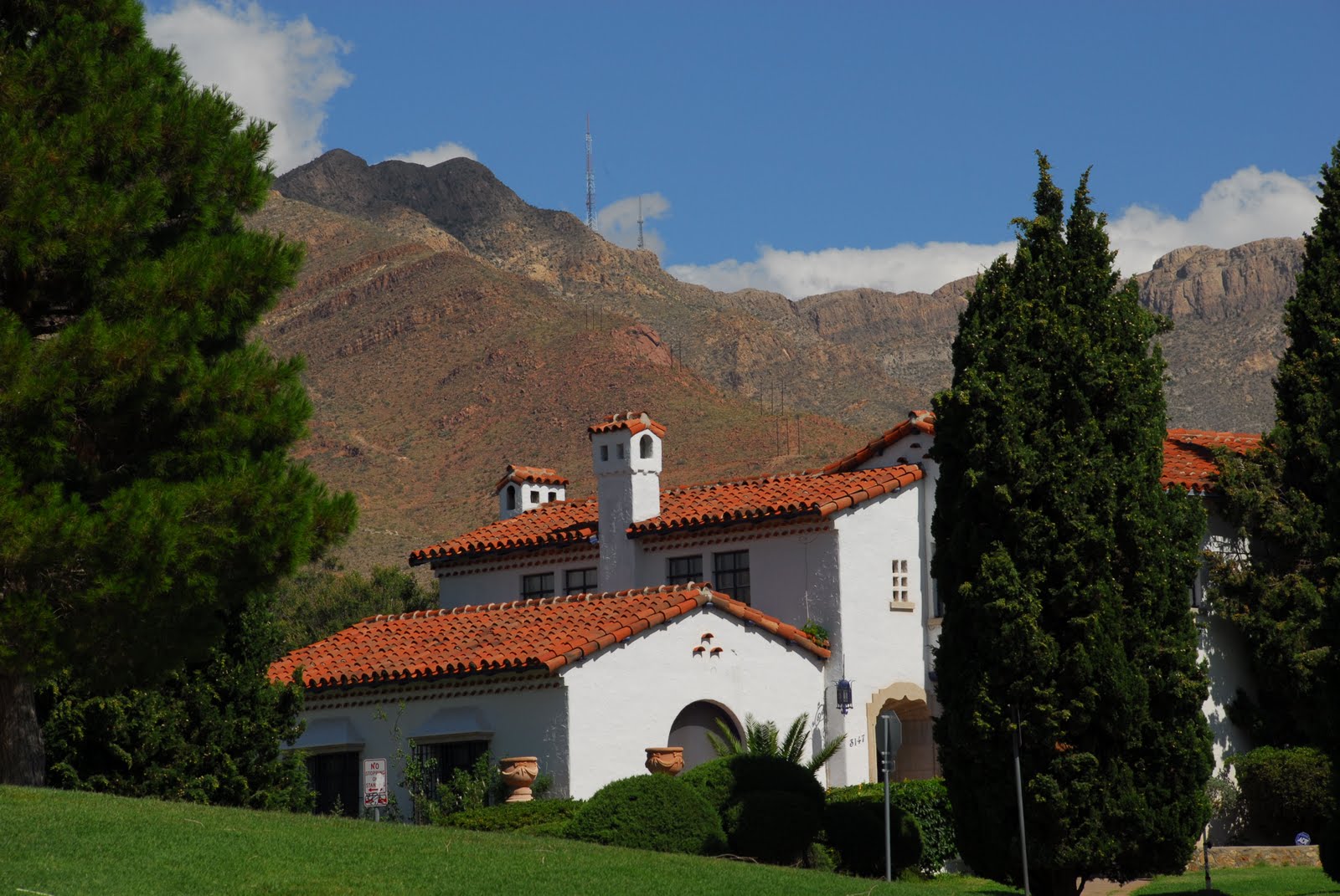 Texas Mountain Trail Daily Photo Getting off I10 Manhattan Heights
