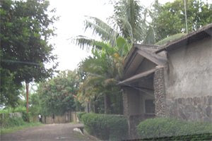 Rumah Iwan Fals Leuwinanggung