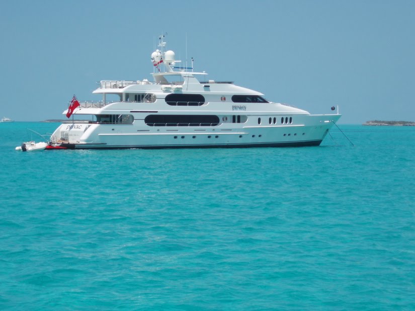 tiger woods yacht pictures. Tiger Woods Yacht Privacy