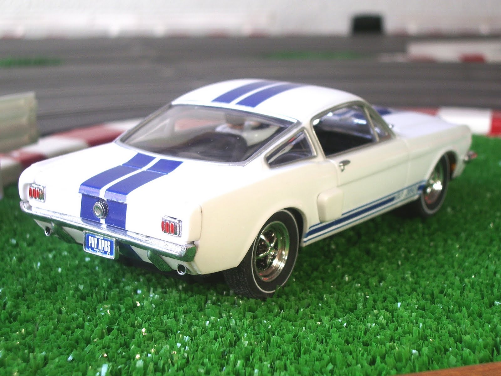 [Ford+Mustang+GT+350+1965+Carrera+02.JPG]