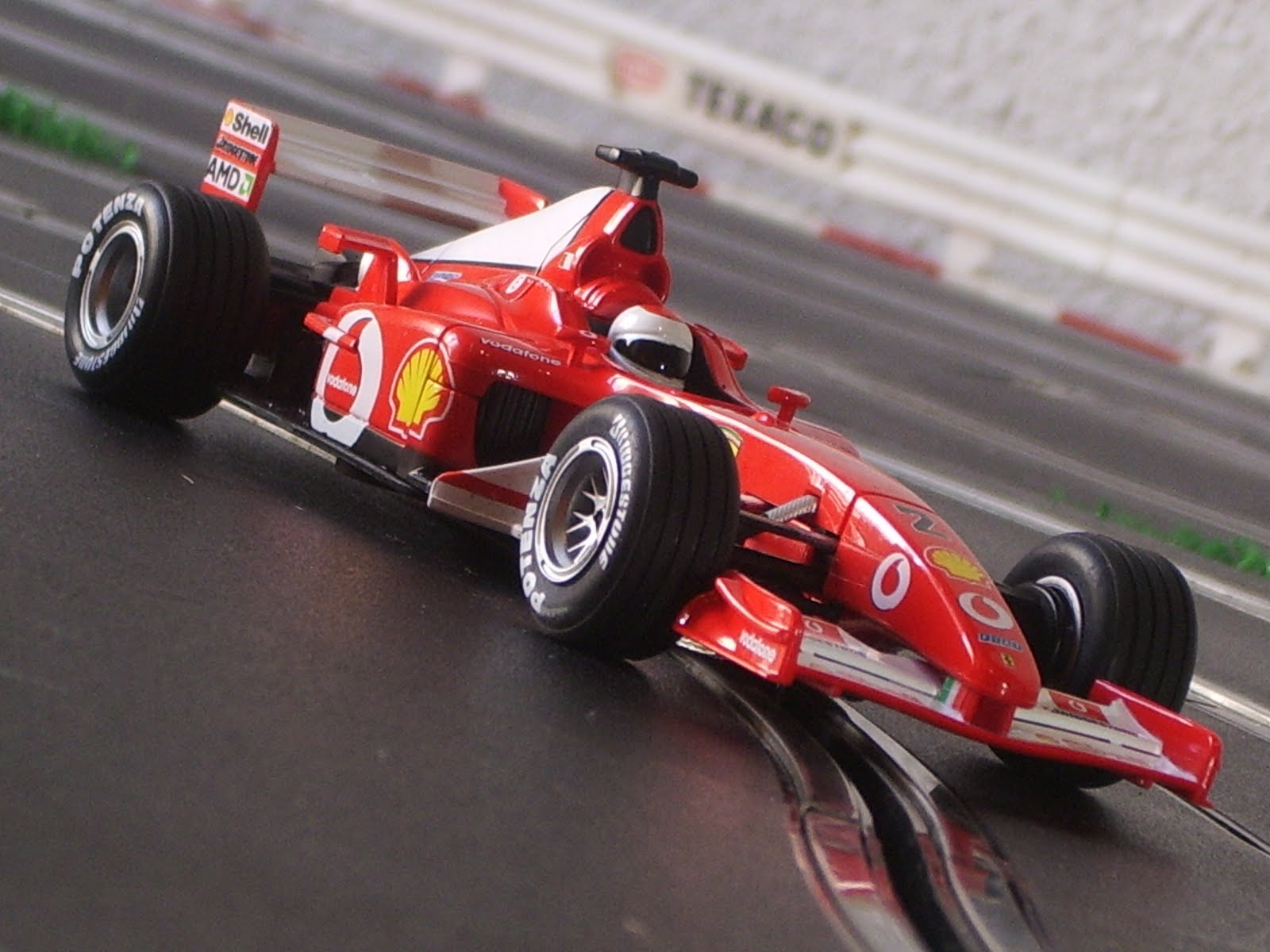 [Ferrari+F1+2002+R+Barrichello++Carrera+01.JPG]