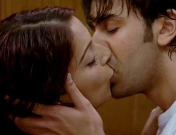 Indian Actress Hot Picture Indian Actress Kissing Pictures-8919