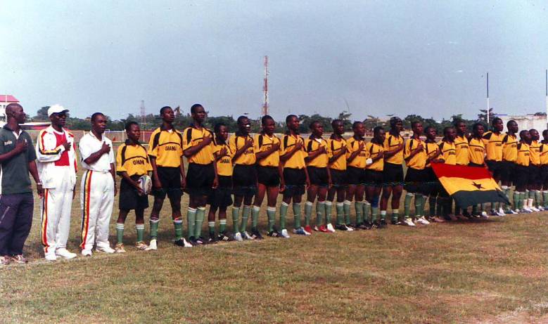 [hymne+avec+equipe+junior.JPG]