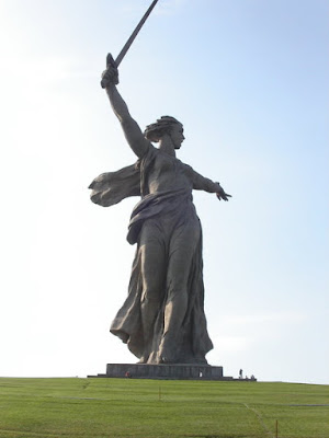 05_8statuy.jpg