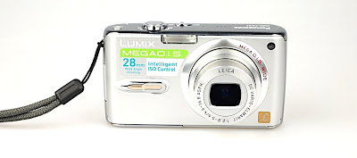 Panasonic Lumix DMC-FX07
(Japan, 2007) Lumix DMC-FX07