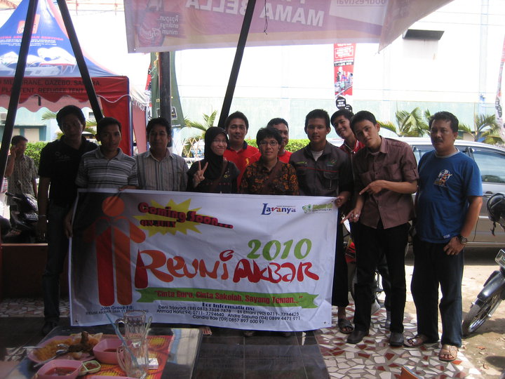 IKATAN ALUMNI Kumpulan photo Persiapan reuni akbar SMA 11 IKATAN ALUMNI Kumpulan photo Persiapan reuni akbar SMA 11