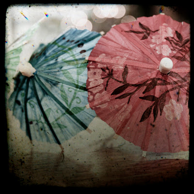 The Gorgeous Princess...: >> U can come under my Ummmbrella