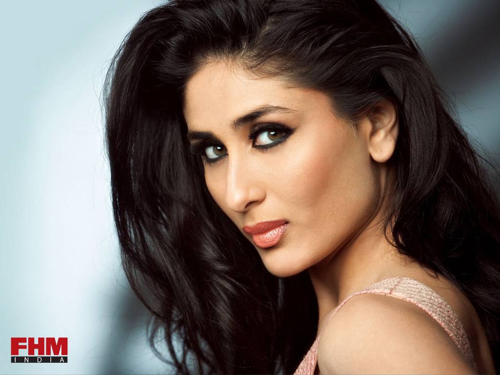Bollywood Album Kareena Kapoor Wallpapers 2011 Pics Top Sexy 