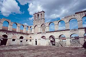 Ruinas de Santa María de Óvila, en Trillo (Guadalajara)