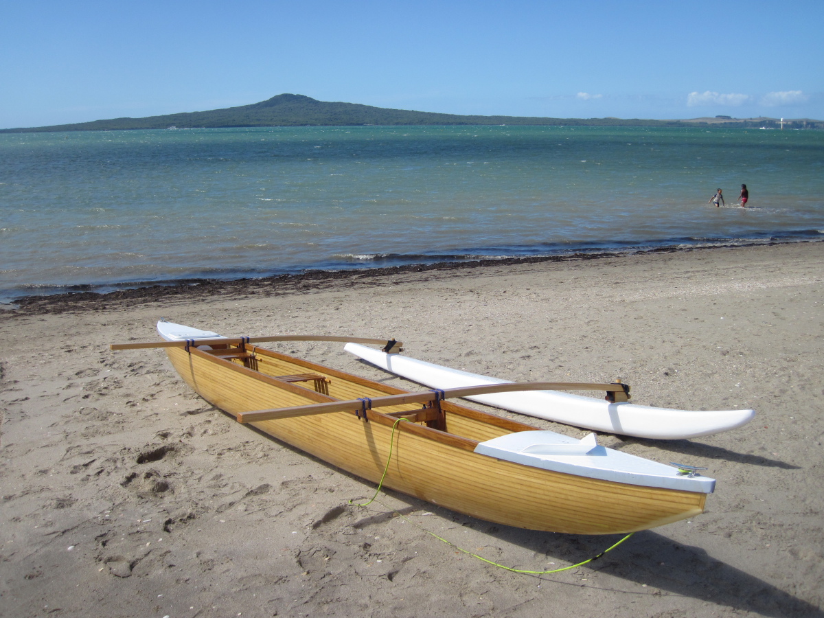 Outrigger Sailing Canoes: February 2011