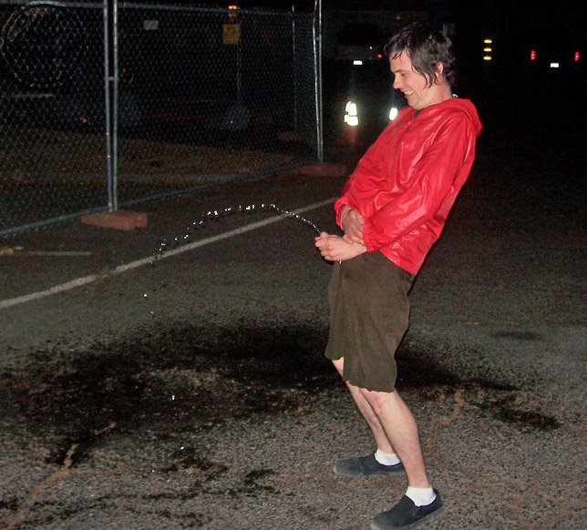 guy-like-peeing