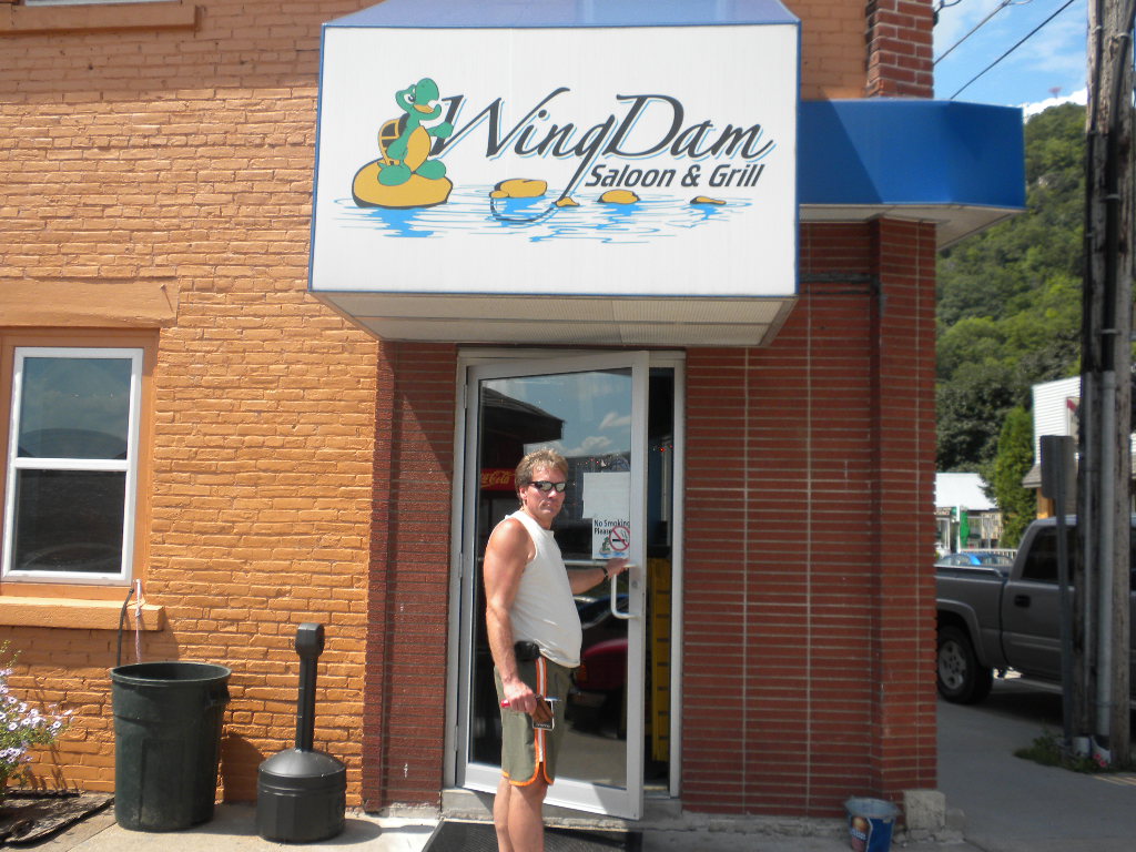 Houseboating Excursions in the Mississippi River Valley Cruise to