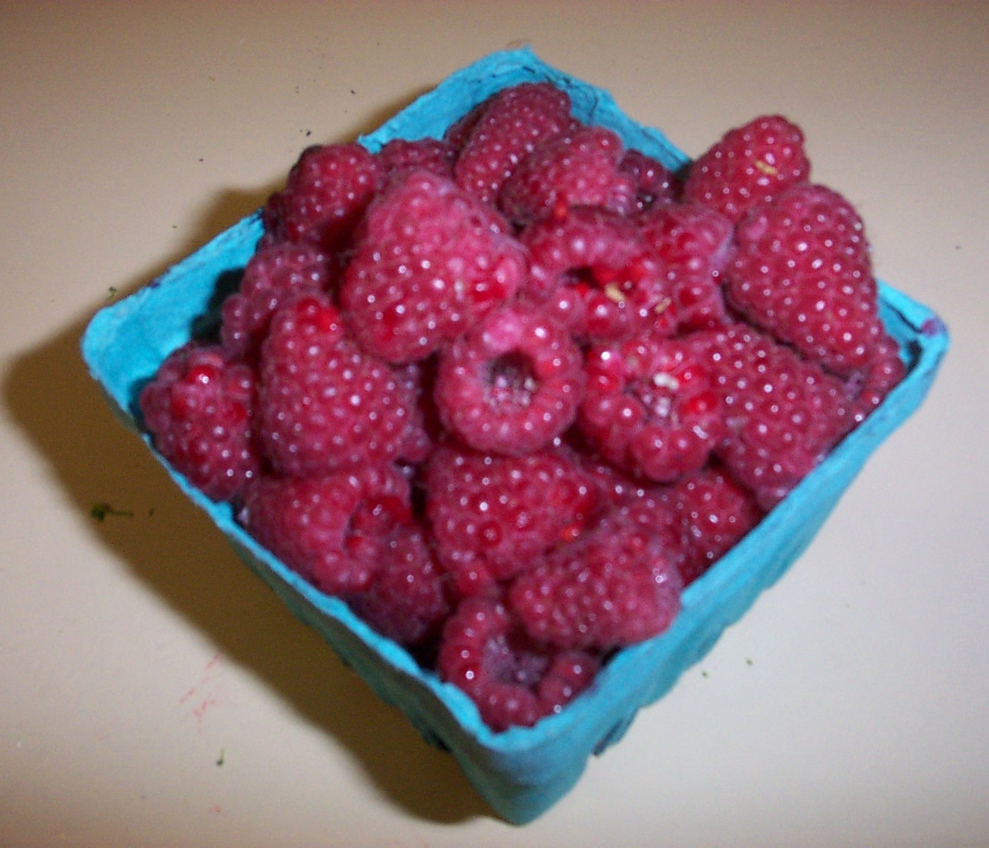 [03+CSA+Week+8+Raspberries.jpg]