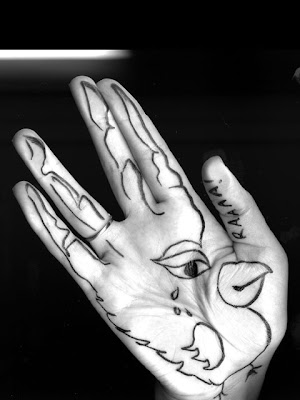 Hands+with+Drawings+%26+paintings+(5).jpg