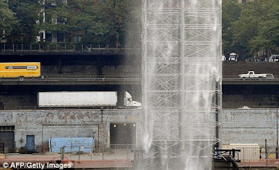 NYC Art Waterfalls (7) 7