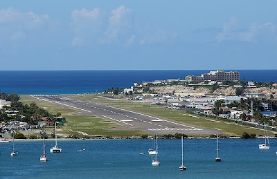 Maho Beach And Its Low Flying Planes (10) 5