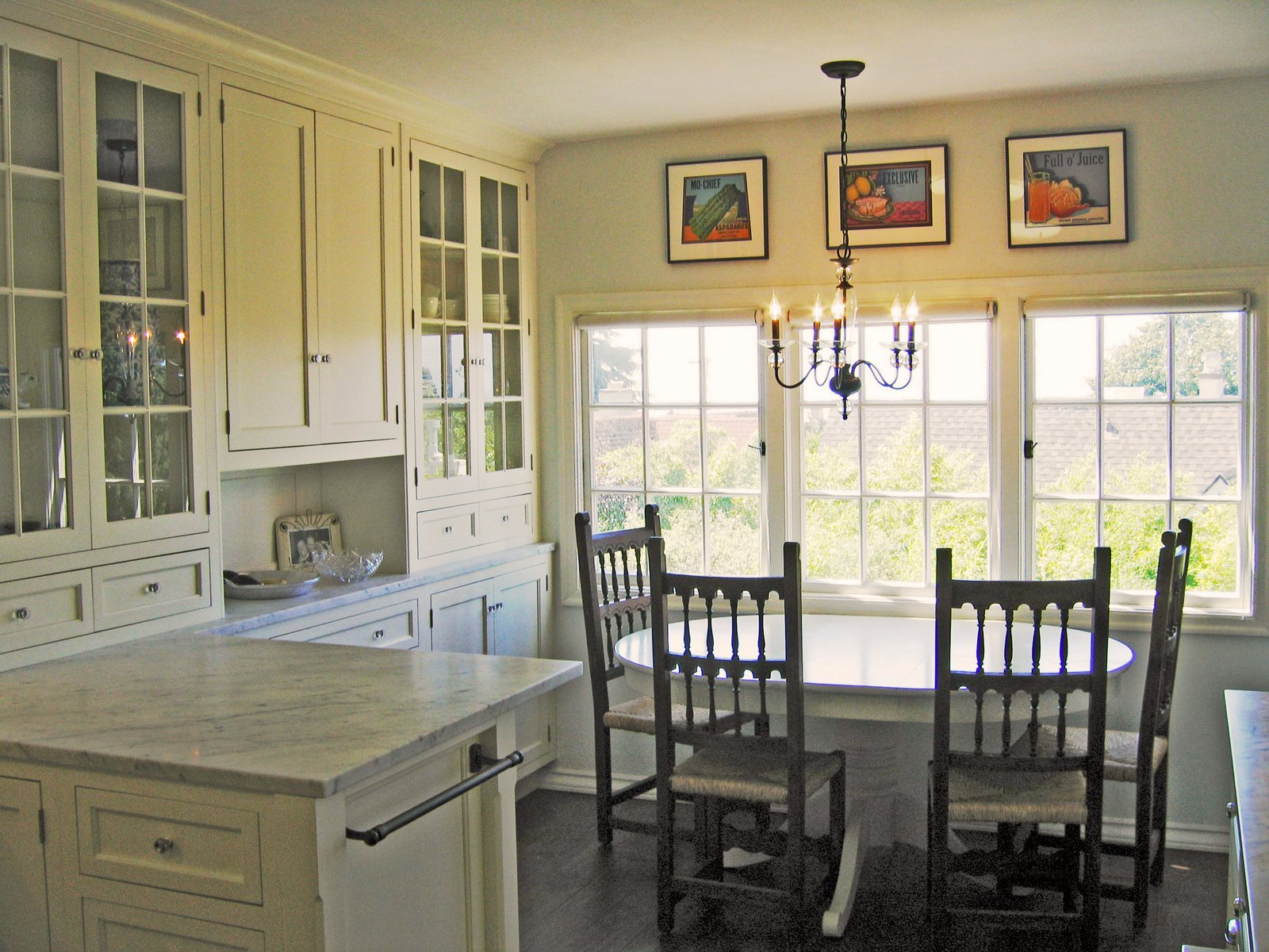 [3+kitchen.jpg]