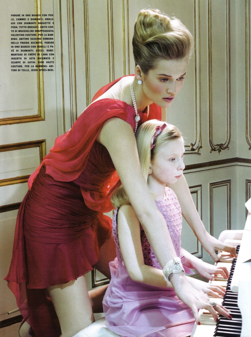 [Vogue+Italia+March+4.jpg]