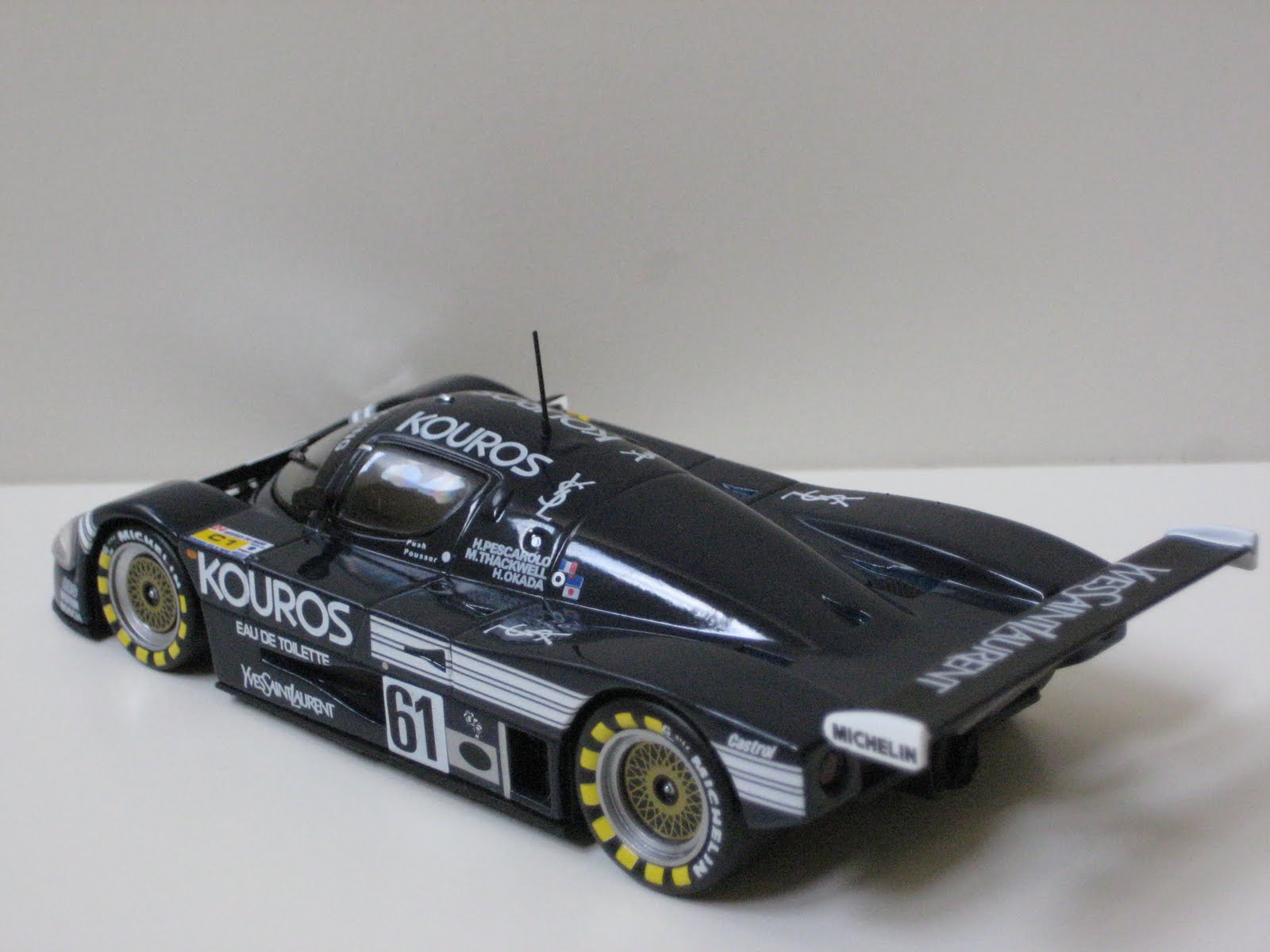Modèle Réduit Exoto 1/18 - Sauber-Mercedes C9 Kouros #61 Spa 1987 - Échelle Diecast