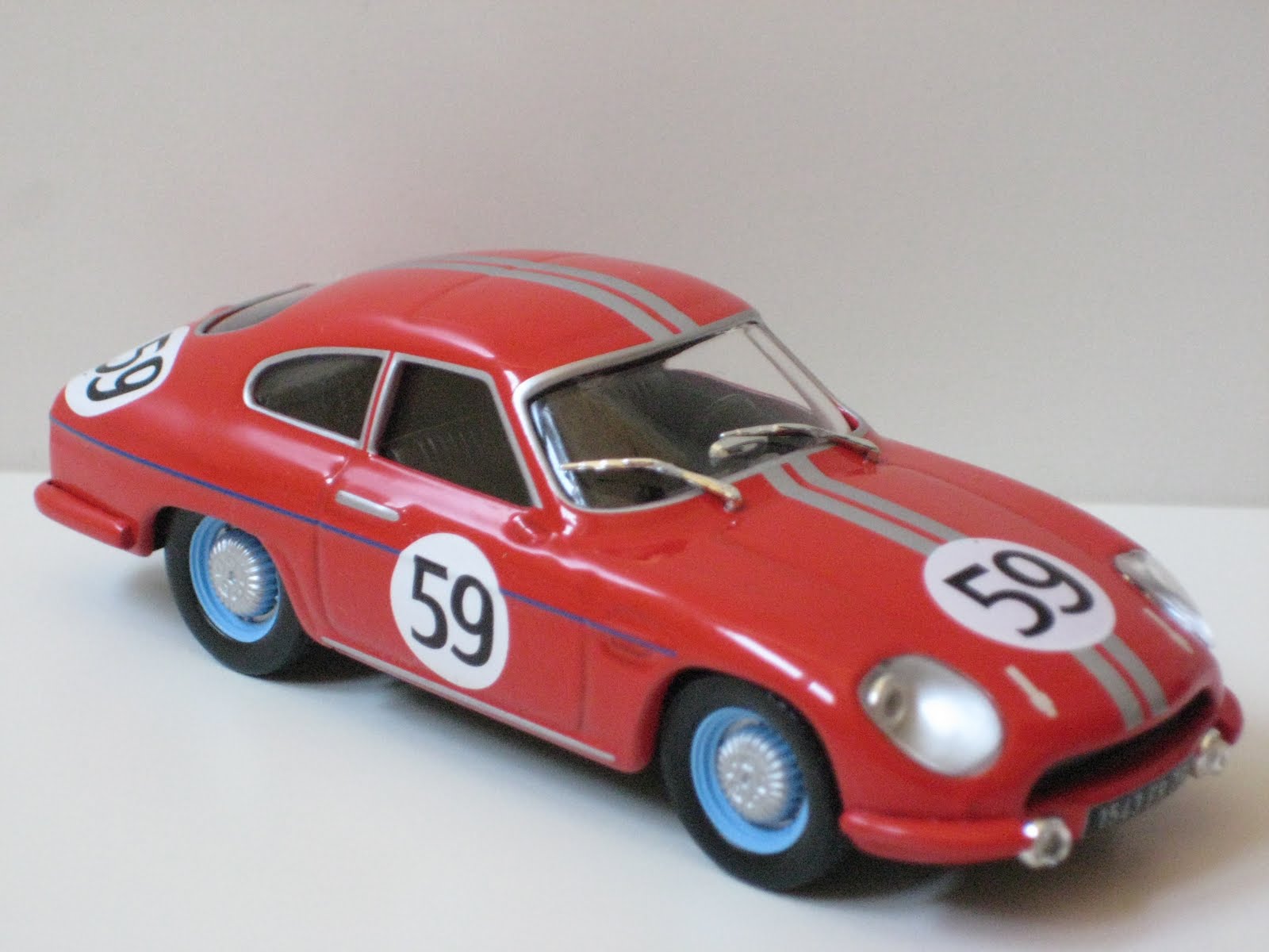 Voiture Slot Racing 1/32 – DB Panhard HBR 4 N°53 – Le Mans 1961 – MMK SF01