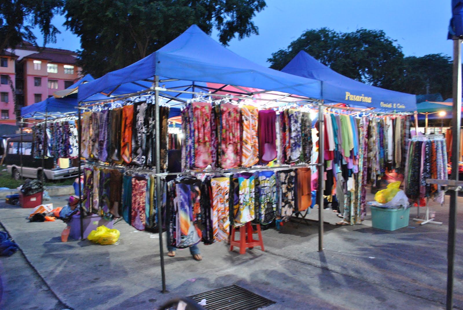 Koj3433 photojurnalism: Suasana sebuah Pasar Malam