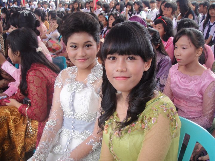 Contoh Autobiografi Dari Lahir Sampai Kuliah Lauras Stekkie