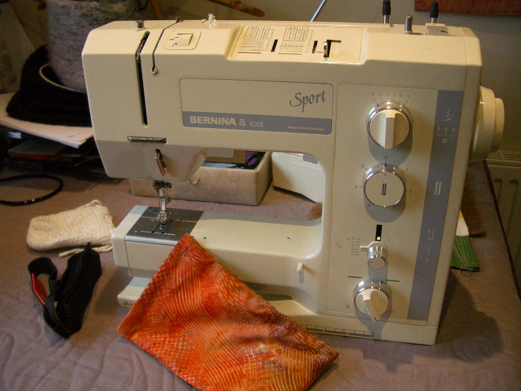 The String Bag: 27 January: Sewing machine