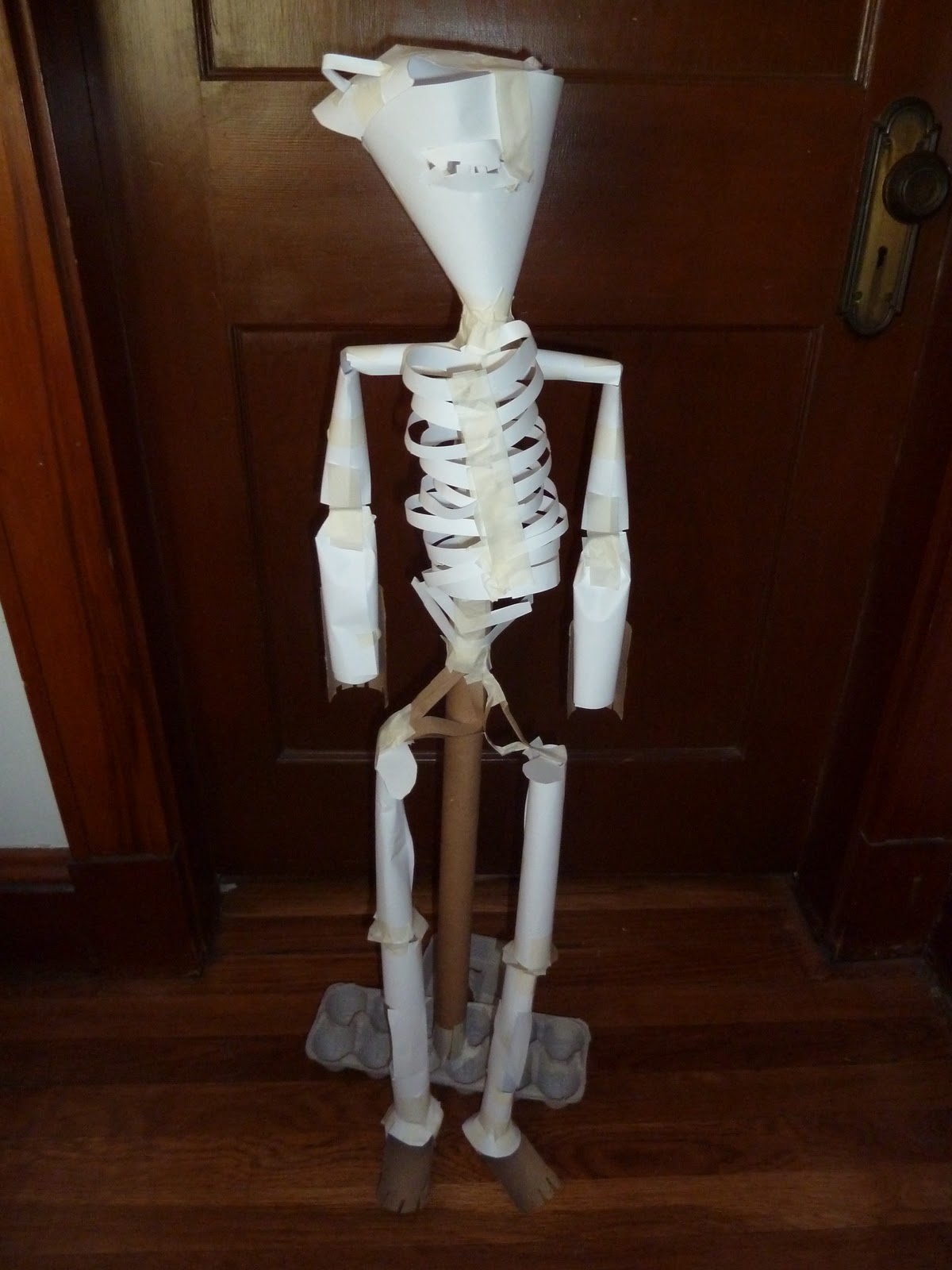 Alkotások / Creations: Papírból készült csontváz - Skeleton made out of