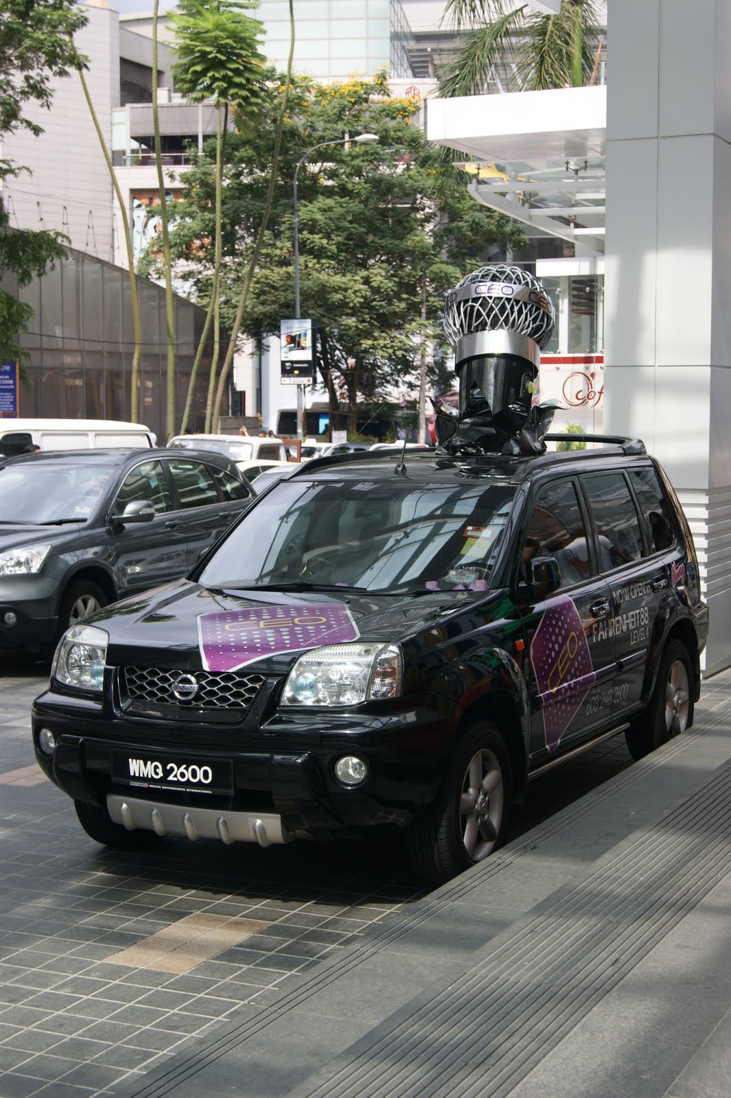 life and lifeless Car with Microphone!