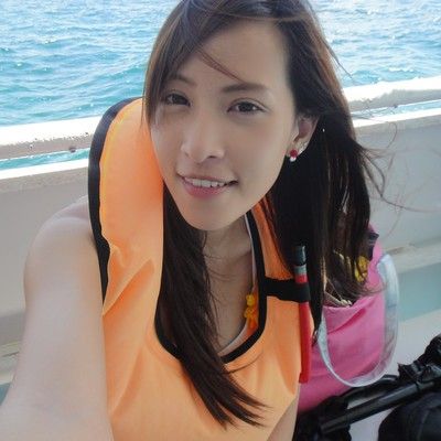 超正白色比基尼