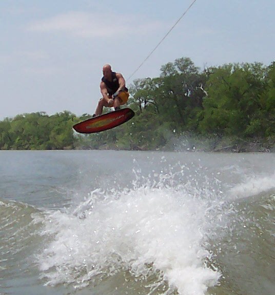 [brad+boarding.bmp]
