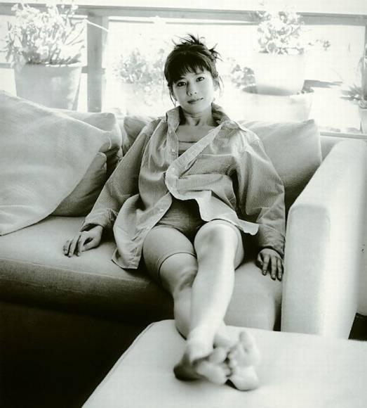 [megumi_oishi_photo_11.jpg]