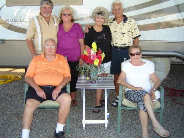 patandgeorgia: Rick Smith, Sandy, Vickie & Mike Rowe, Gary , Carol
