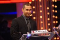 [Aamir+and+Imran+Khan+played+10+Ka+Dum+with+Salman+(2).jpg]