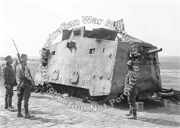 [German+Tank+1917.jpg]