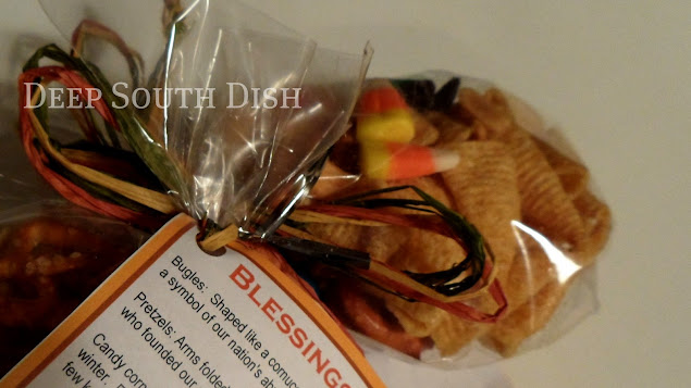 Thanksgiving Blessing Snack Mix A cute favor to give your guests to serve as a reminder of exactly what the Thanksgiving holidays are all about.