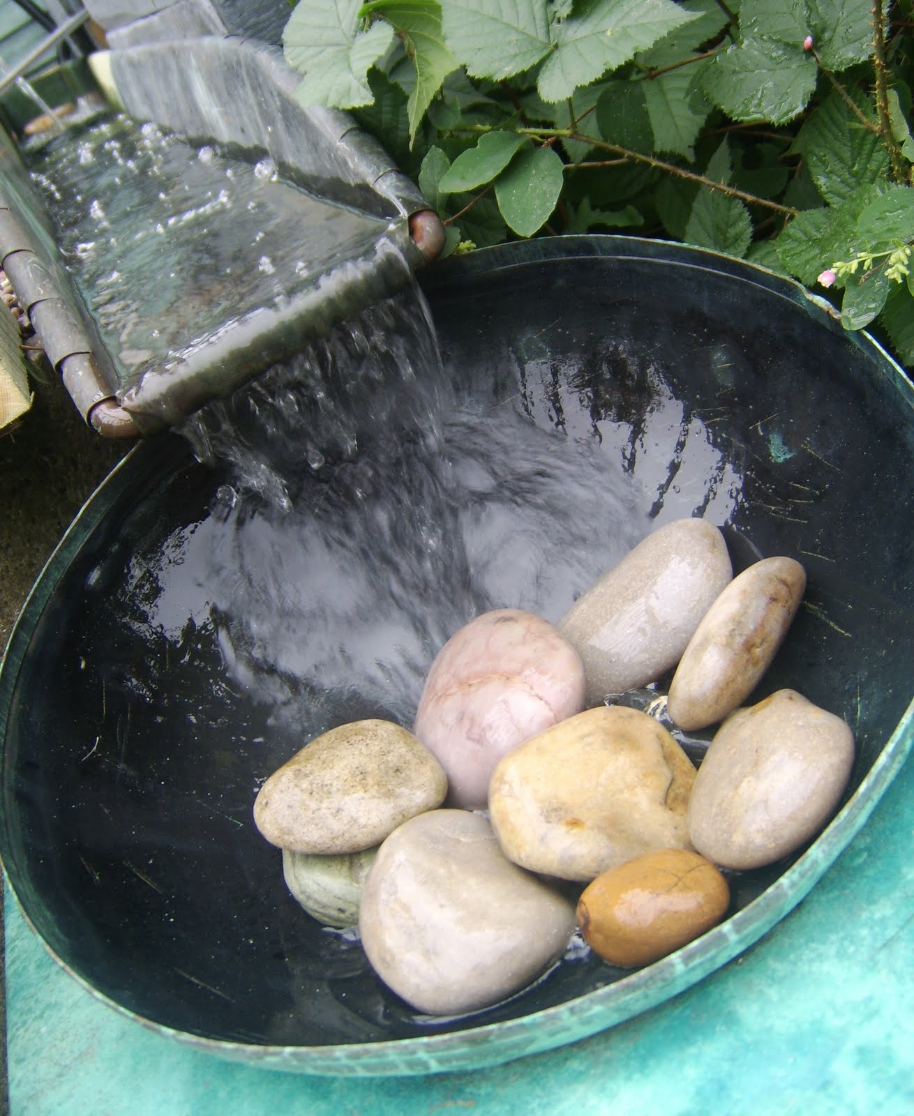 Su Hurrell - Garden Artist