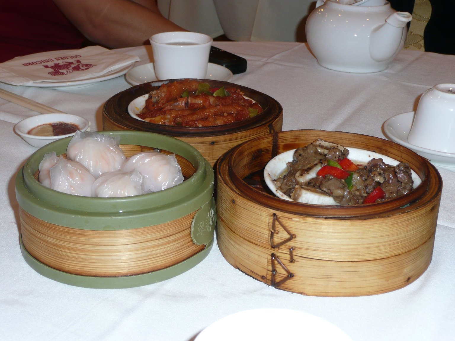 [dim+sum@golden+unicorn.JPG]