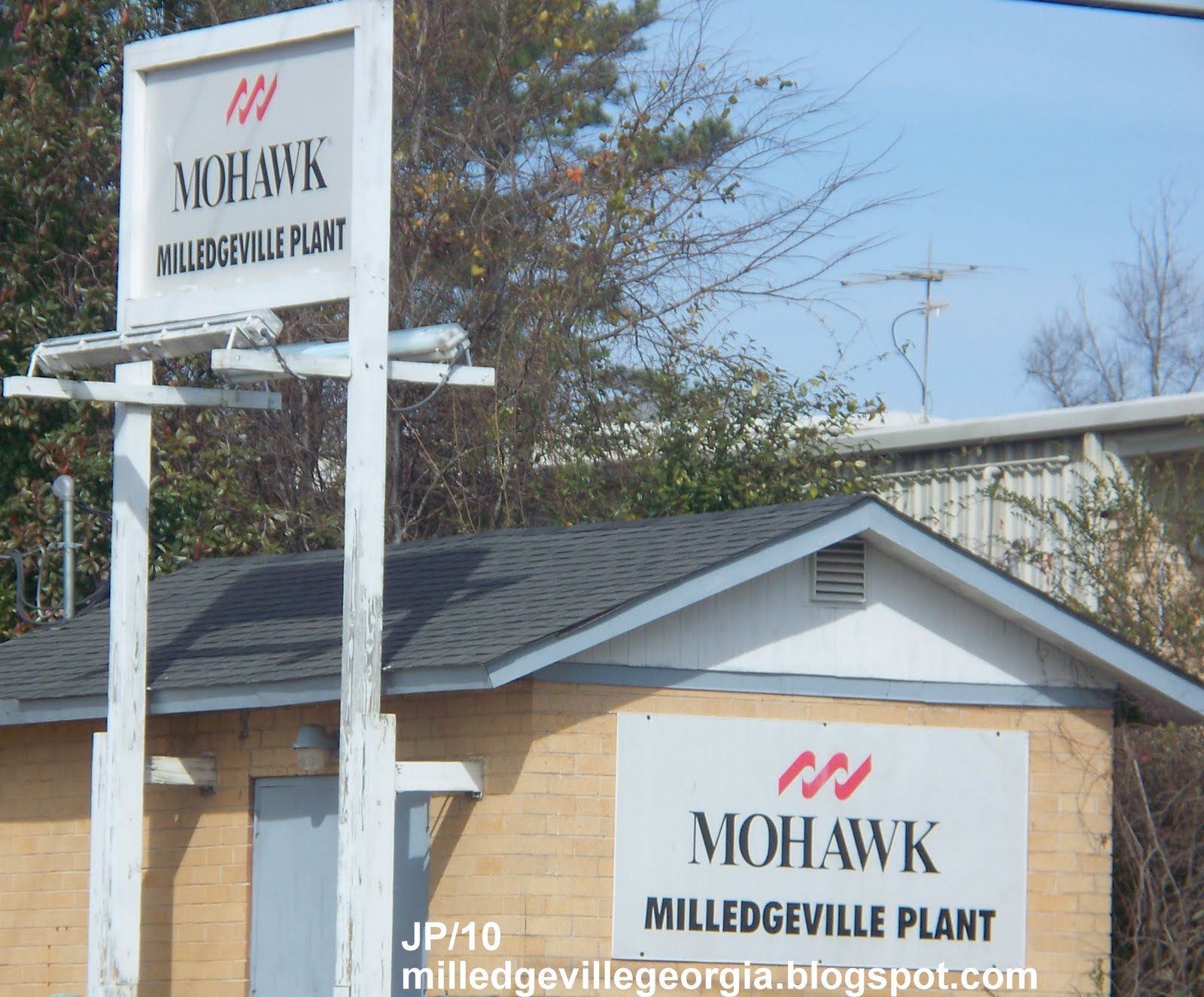 Milledgeville GA. College Church Hospital Restaurant Attorney Bank