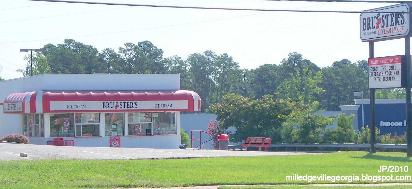 MILLEDGEVILLE GCSU GMC College Restaurant Menu Attorney Bank