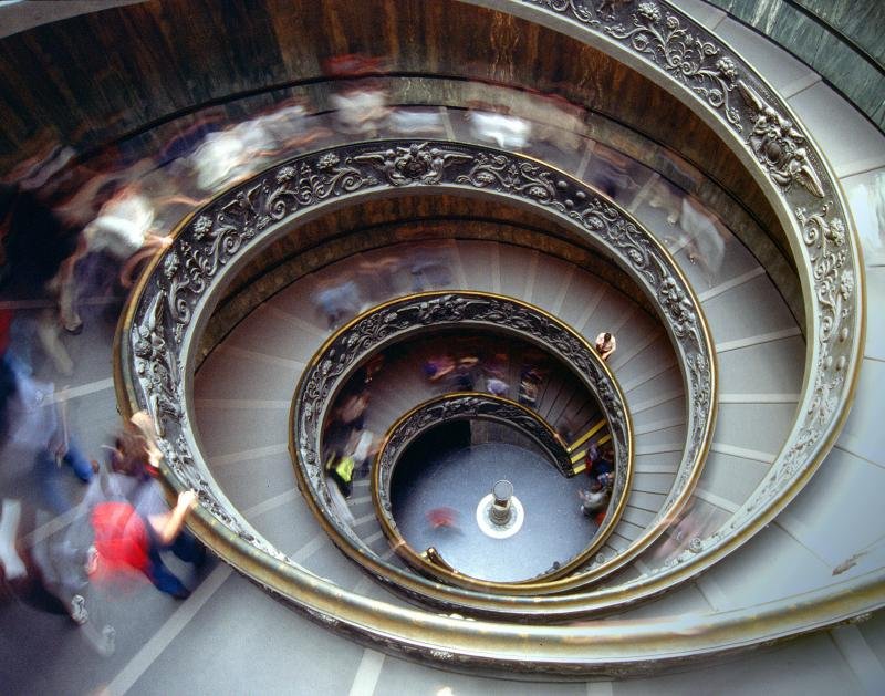 Arte y Matemática El número Áureo en el arte Arte y Matemática El número Áureo en el arte