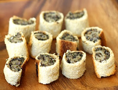 [warm+mushroom+rolls.jpg]