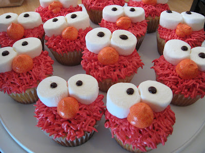My Food Affair: Elmo cupcakes