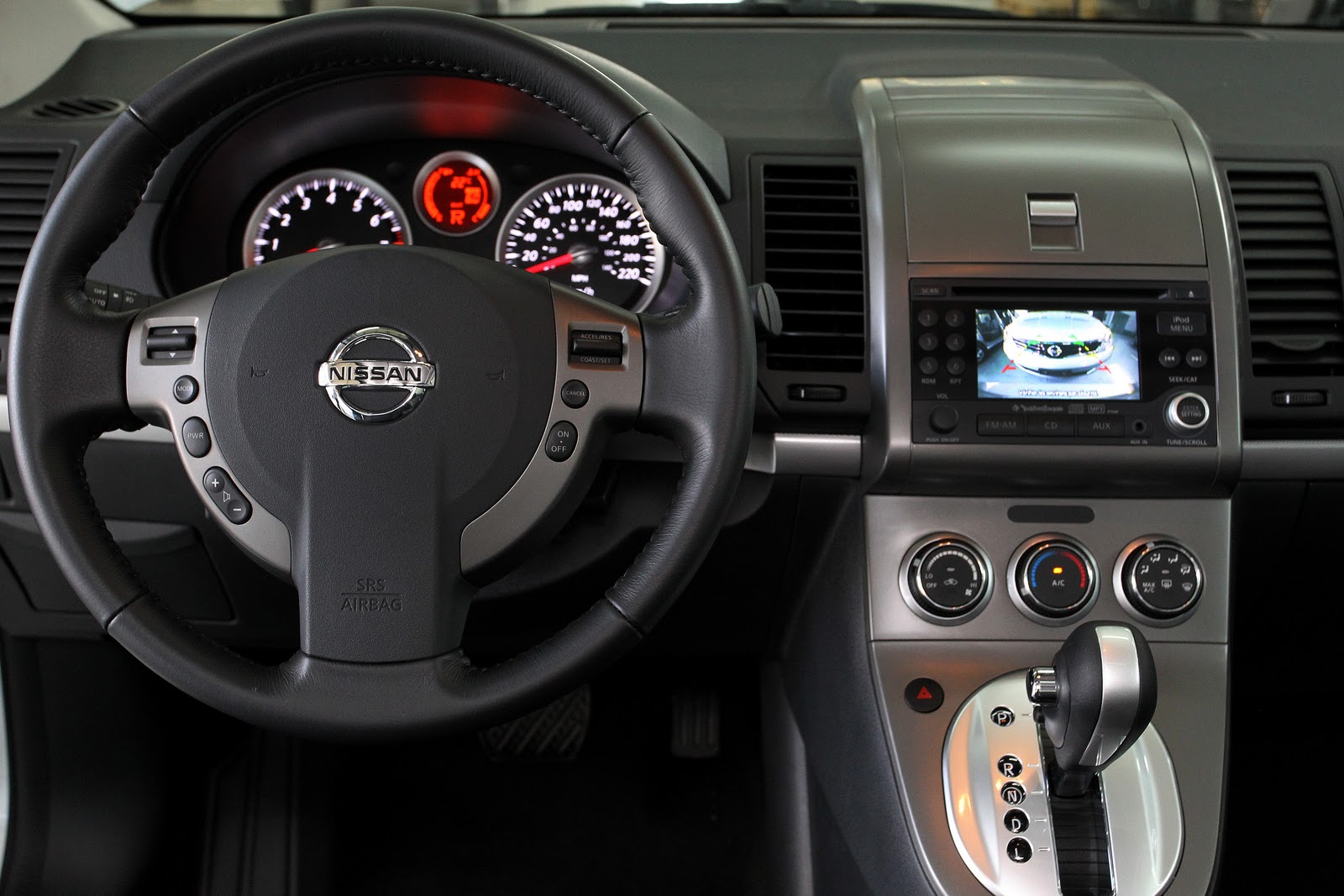 Nissan Sentra tem opção de câmera de ré Nissan Sentra tem opção de câmera de ré